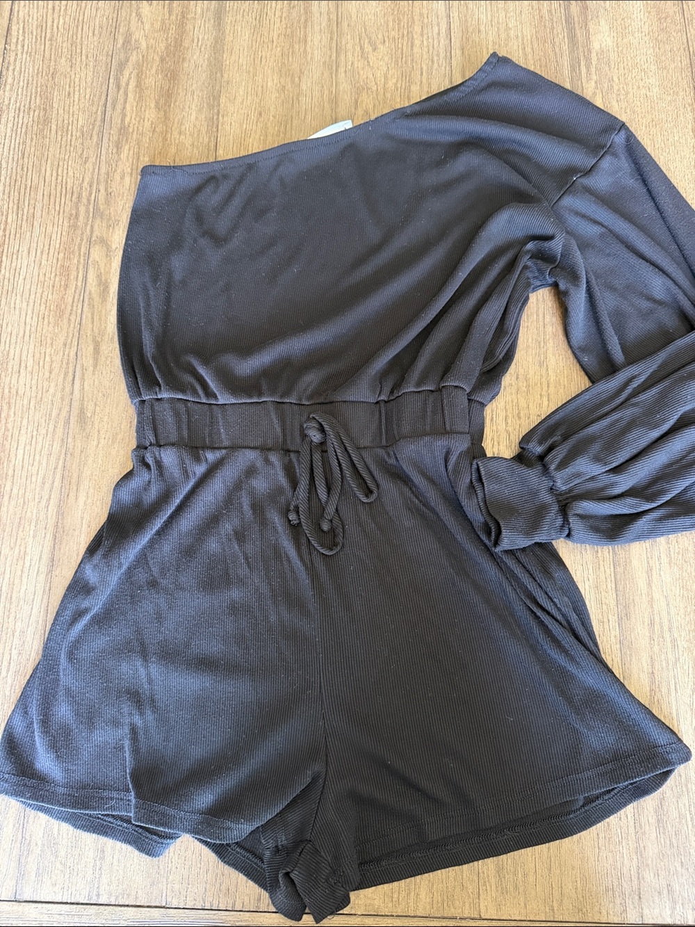 The Impeccable Pig Black One-Shoulder Long-Sleeve Romper